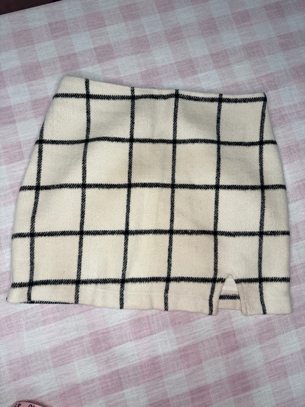 Altar’d State Plaid Mini Skirt Medium Cream Black Windowpane Notch Hem - Picture 2 of 6